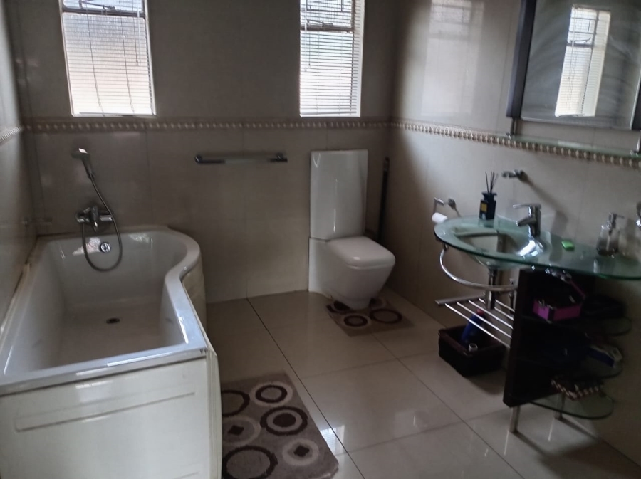 3 Bedroom Property for Sale in Vanderbijlpark Sw 2 Gauteng