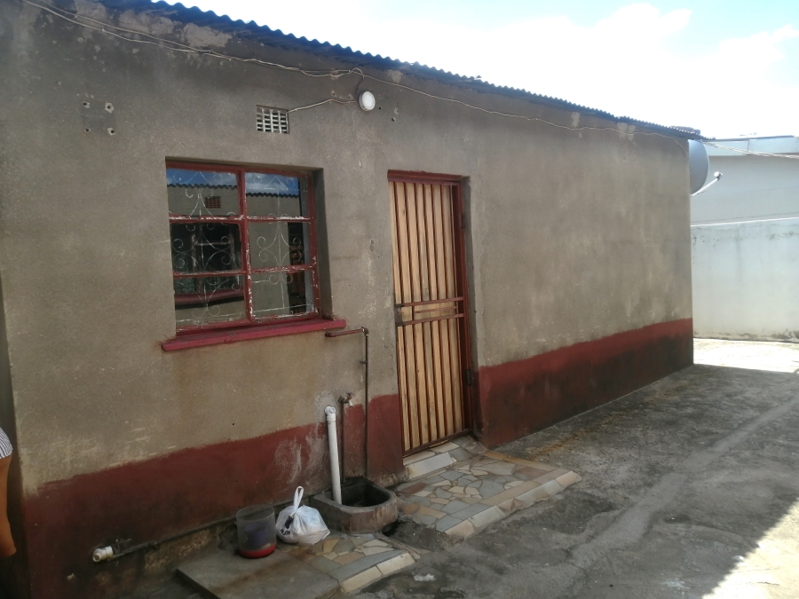 4 Bedroom Property for Sale in Makula Gauteng