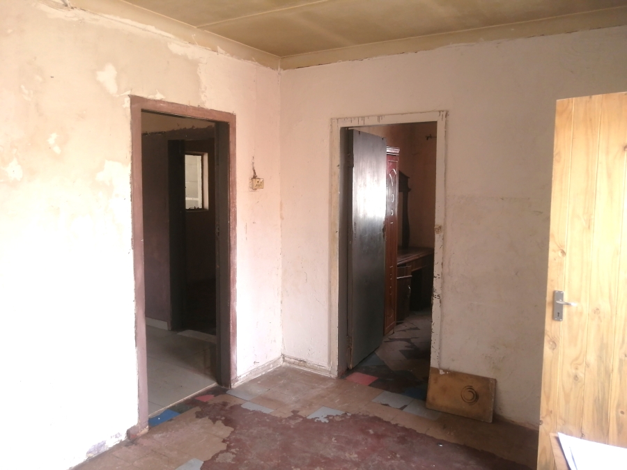 4 Bedroom Property for Sale in Makula Gauteng