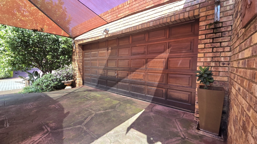 3 Bedroom Property for Sale in Magalieskruin Gauteng