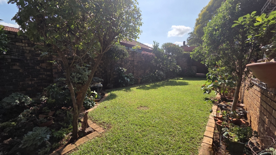 3 Bedroom Property for Sale in Magalieskruin Gauteng
