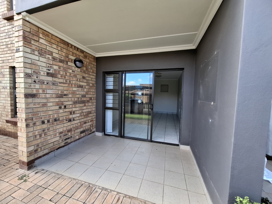 2 Bedroom Property for Sale in Equestria Gauteng