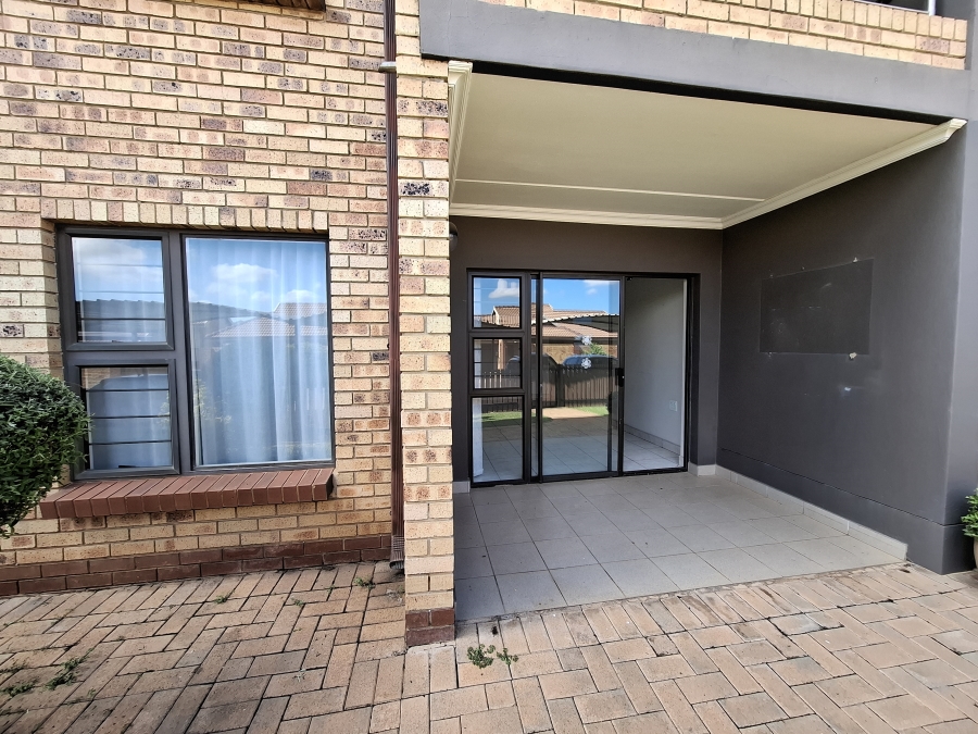 2 Bedroom Property for Sale in Equestria Gauteng