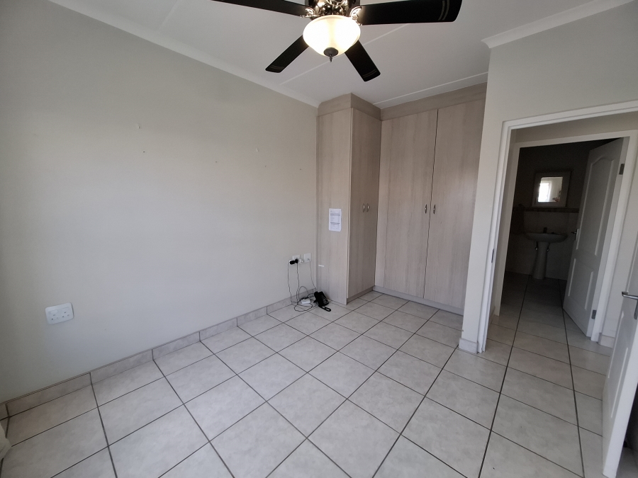 2 Bedroom Property for Sale in Equestria Gauteng