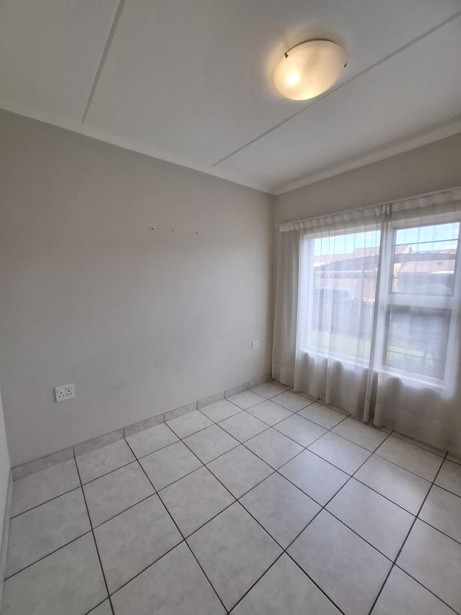 2 Bedroom Property for Sale in Equestria Gauteng