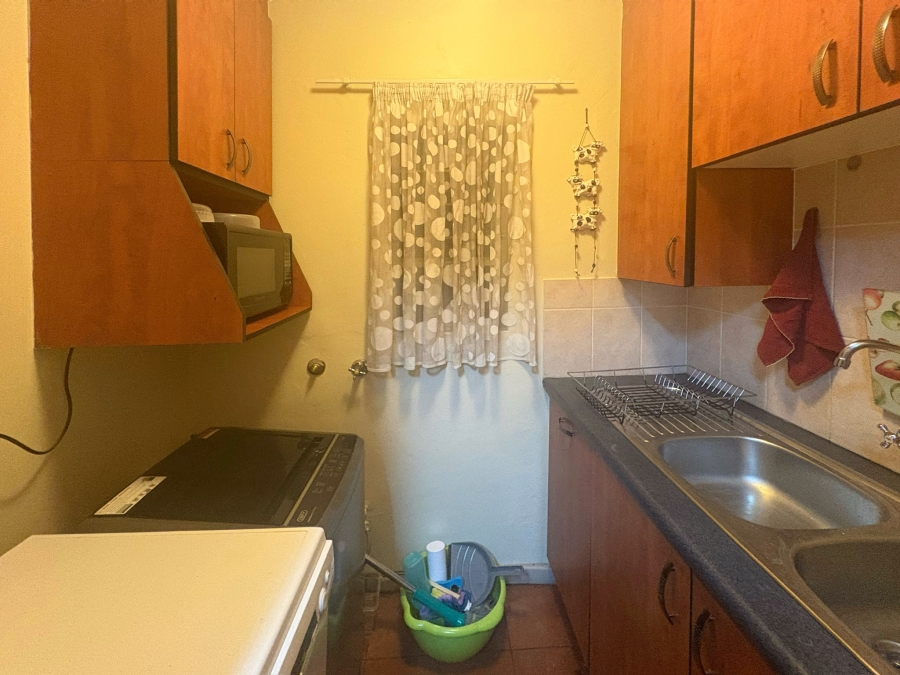 2 Bedroom Property for Sale in Sinoville Gauteng