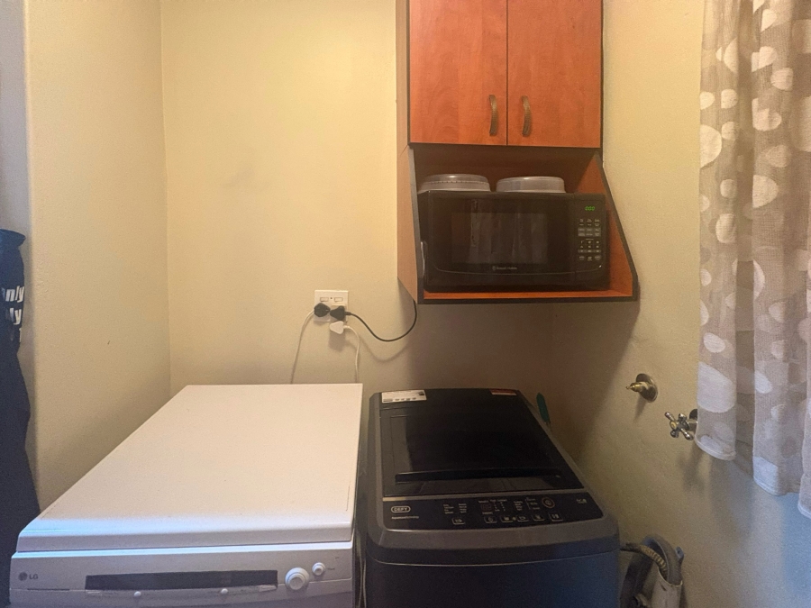 2 Bedroom Property for Sale in Sinoville Gauteng