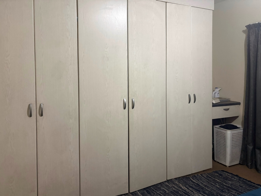 2 Bedroom Property for Sale in Sinoville Gauteng