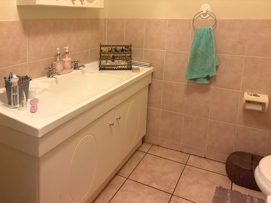 2 Bedroom Property for Sale in Sinoville Gauteng