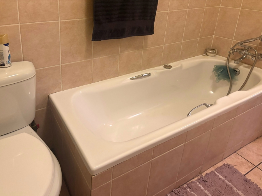 2 Bedroom Property for Sale in Sinoville Gauteng