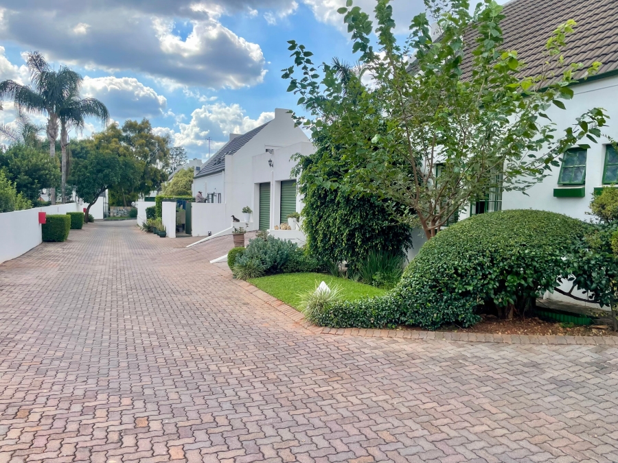 3 Bedroom Property for Sale in Faerie Glen Gauteng