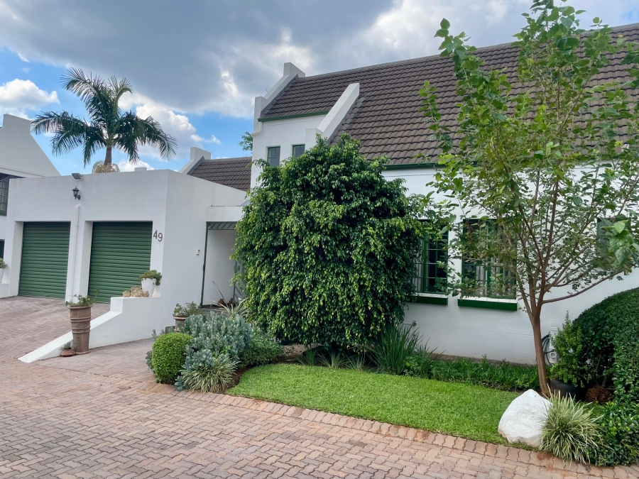 3 Bedroom Property for Sale in Faerie Glen Gauteng