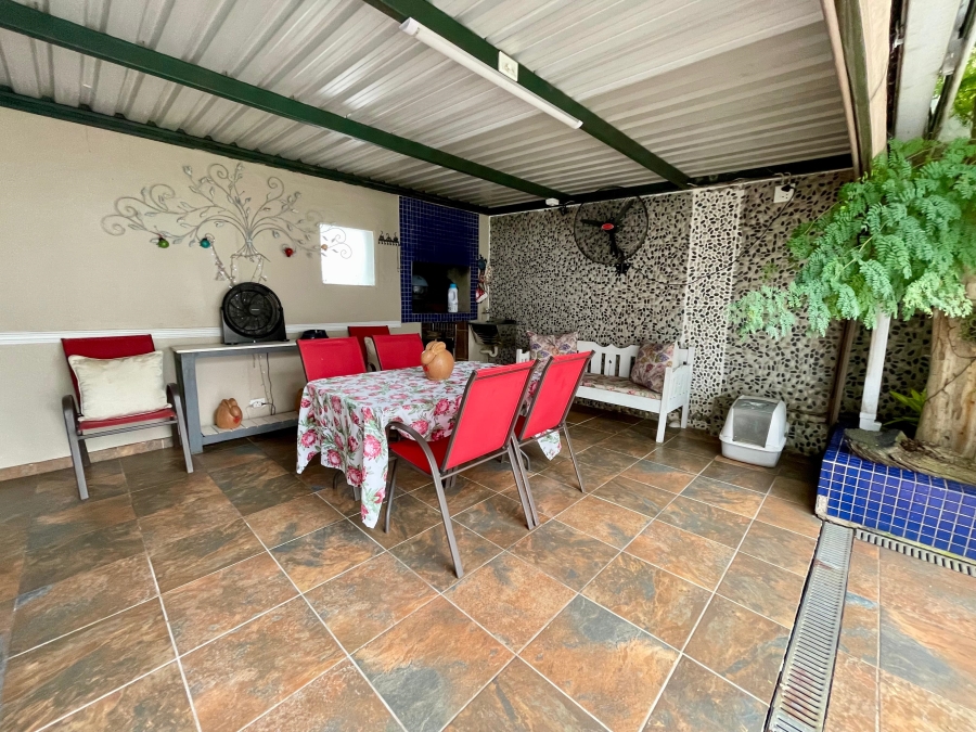 3 Bedroom Property for Sale in Faerie Glen Gauteng