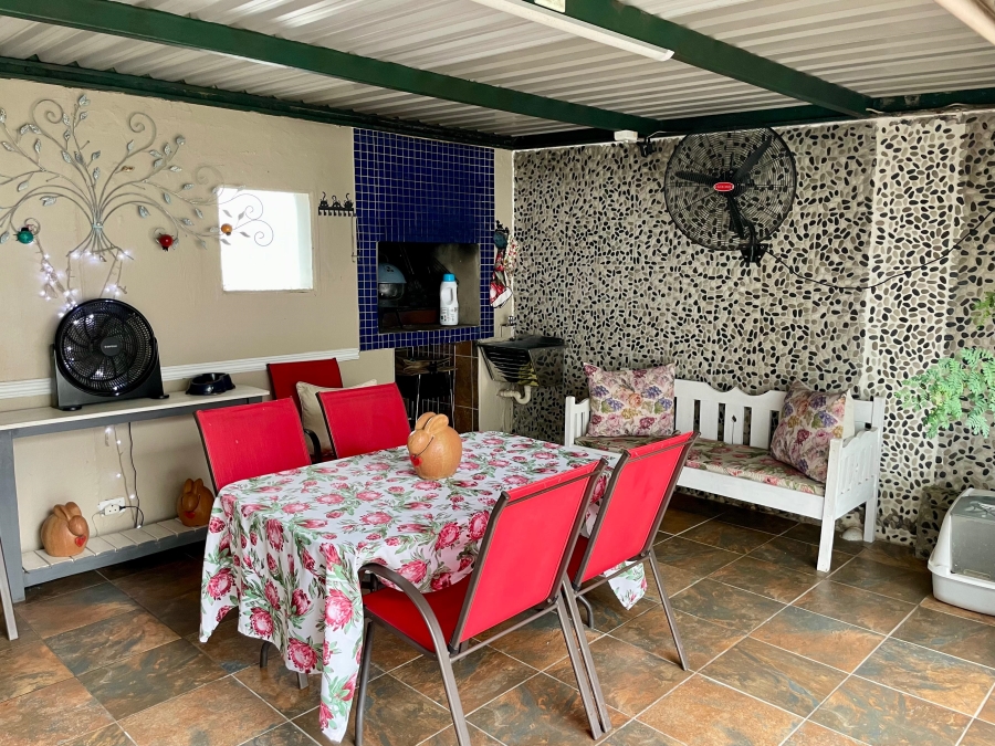 3 Bedroom Property for Sale in Faerie Glen Gauteng