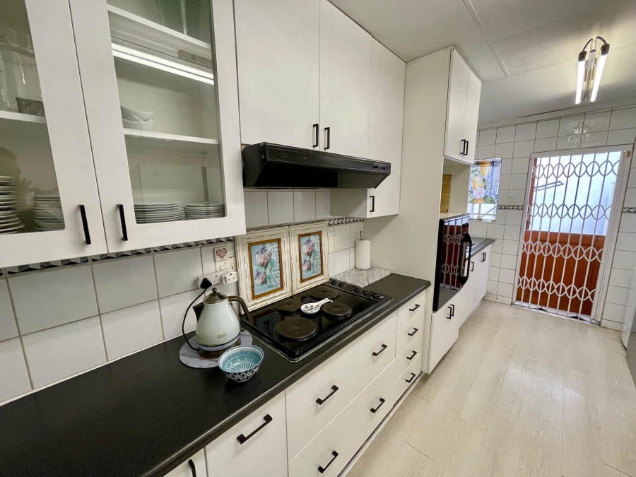 3 Bedroom Property for Sale in Faerie Glen Gauteng