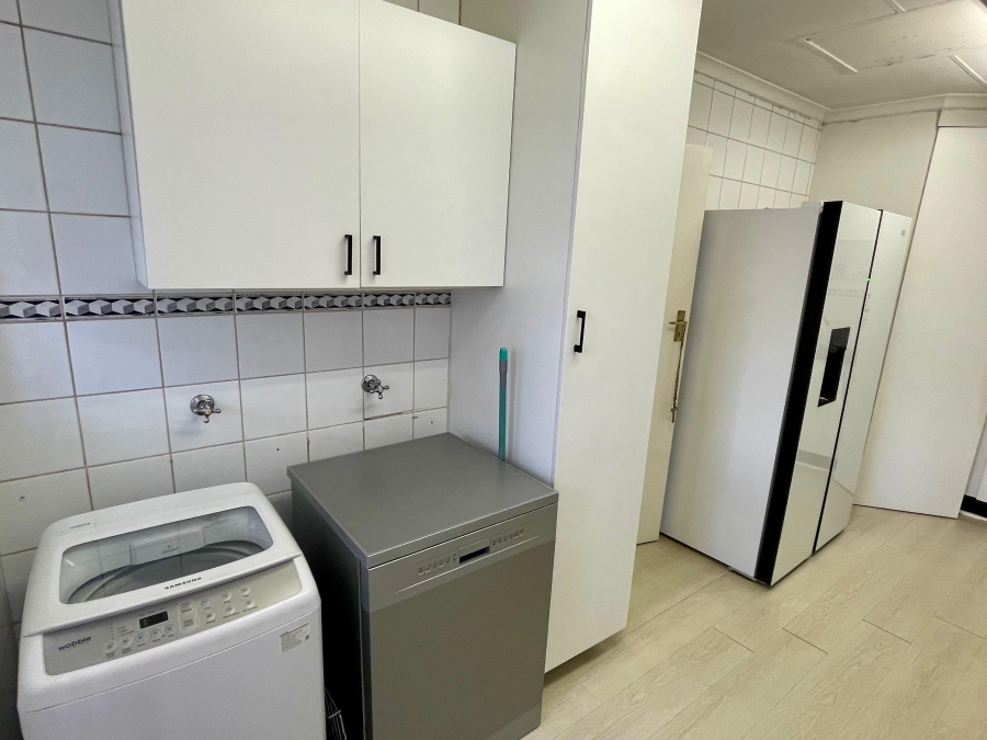 3 Bedroom Property for Sale in Faerie Glen Gauteng