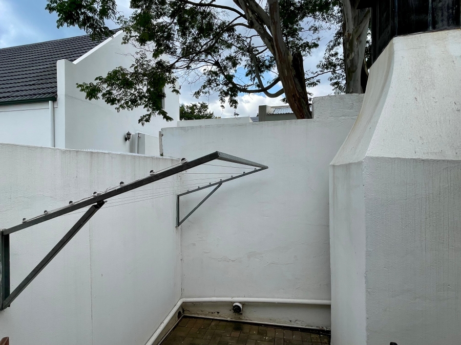 3 Bedroom Property for Sale in Faerie Glen Gauteng