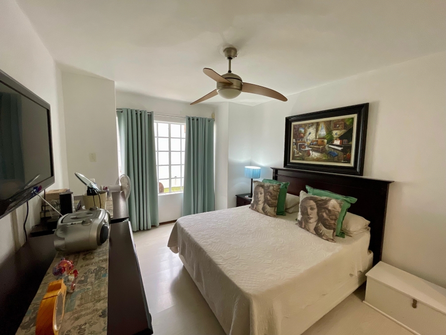 3 Bedroom Property for Sale in Faerie Glen Gauteng