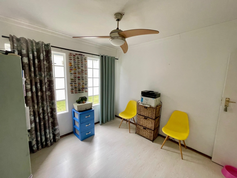 3 Bedroom Property for Sale in Faerie Glen Gauteng