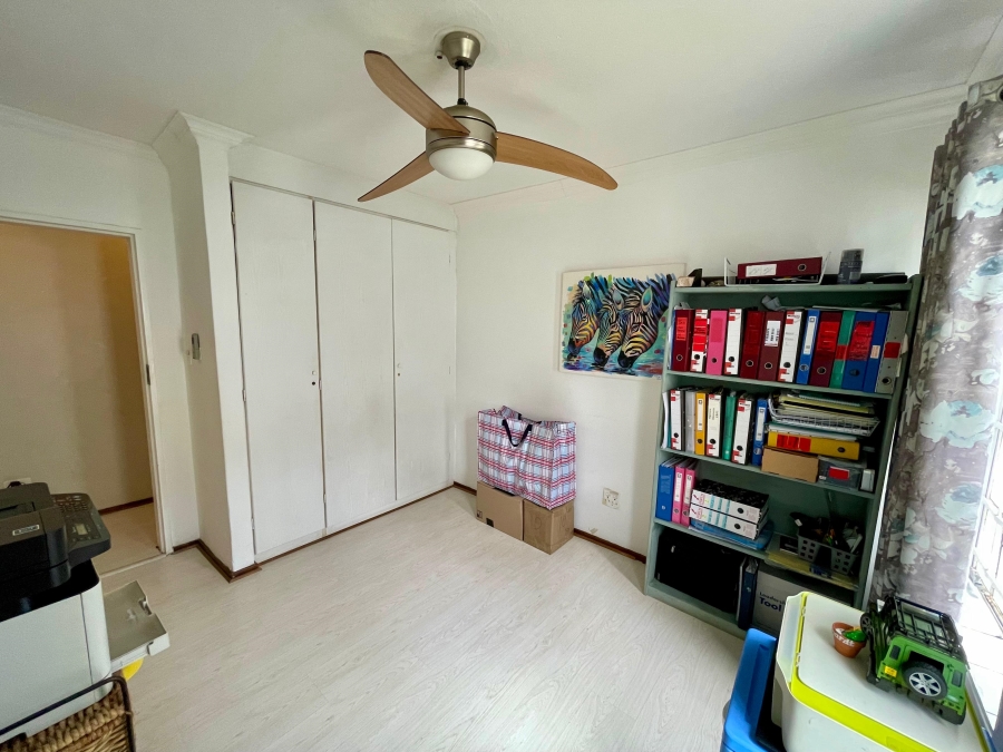 3 Bedroom Property for Sale in Faerie Glen Gauteng