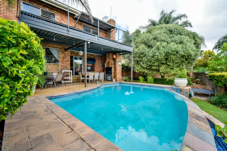 4 Bedroom Property for Sale in Moreleta Park Gauteng