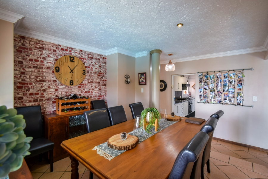 4 Bedroom Property for Sale in Moreleta Park Gauteng