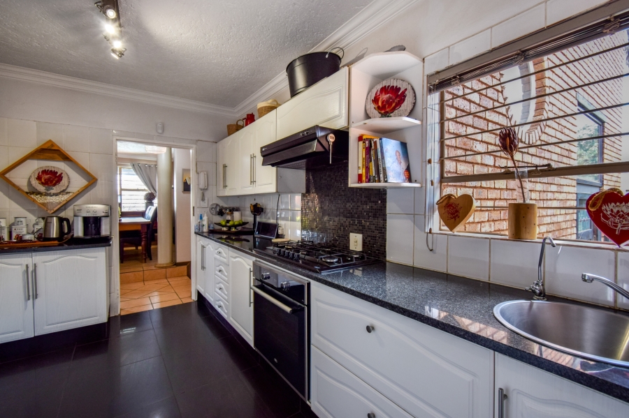 4 Bedroom Property for Sale in Moreleta Park Gauteng