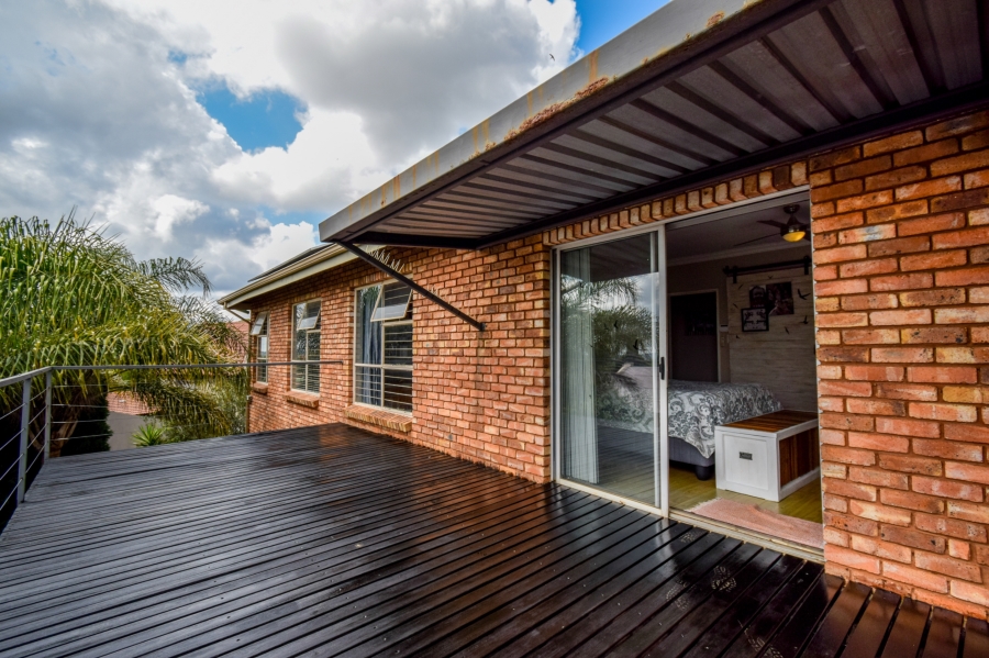 4 Bedroom Property for Sale in Moreleta Park Gauteng