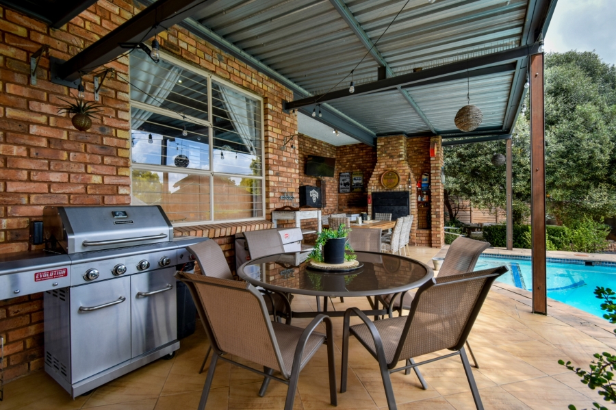 4 Bedroom Property for Sale in Moreleta Park Gauteng