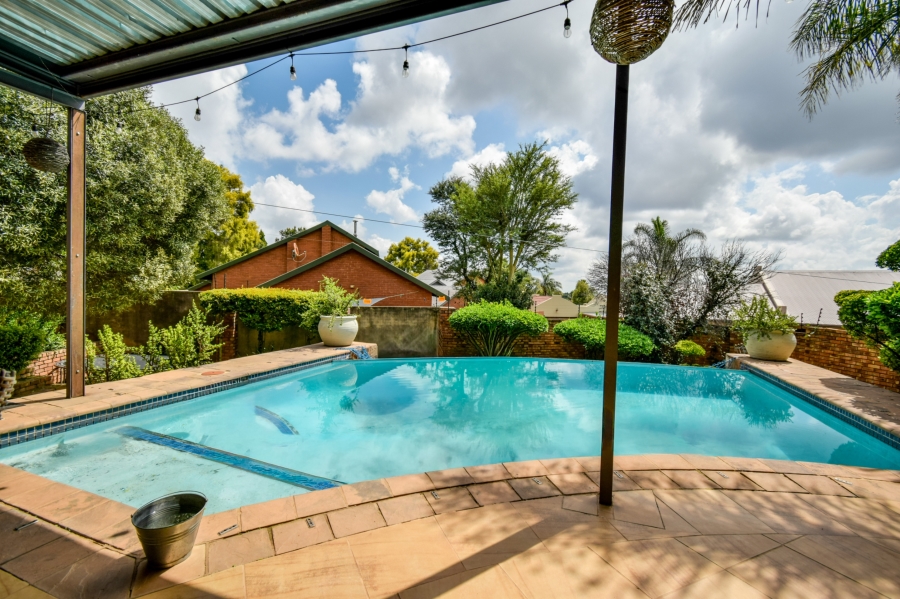 4 Bedroom Property for Sale in Moreleta Park Gauteng