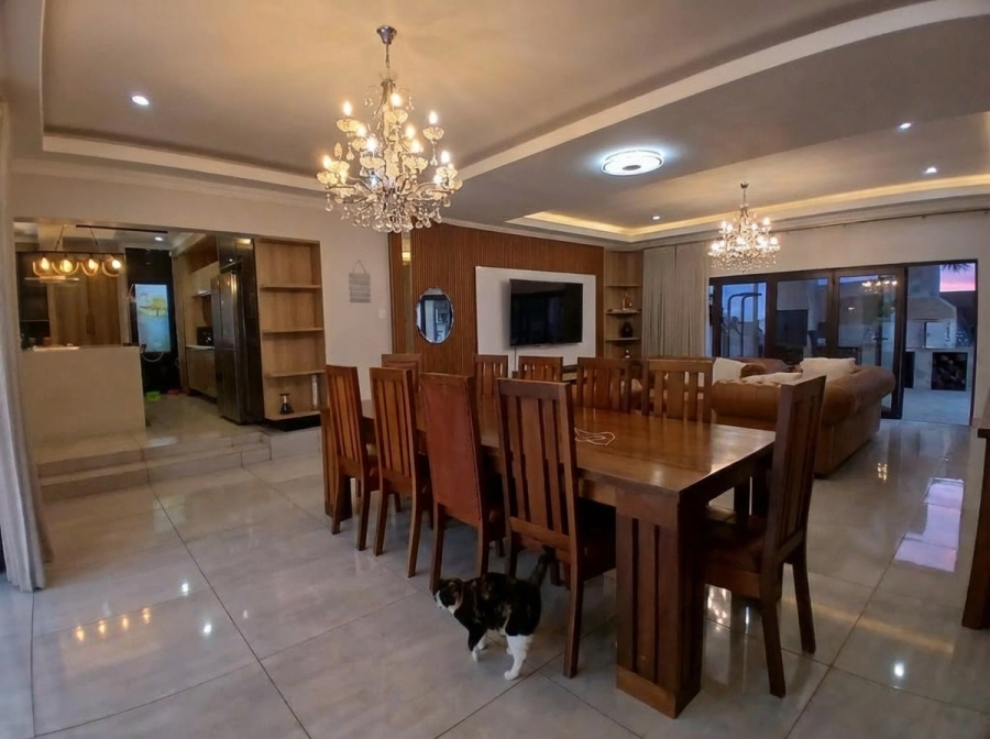 7 Bedroom Property for Sale in Waterkloof Ridge Gauteng