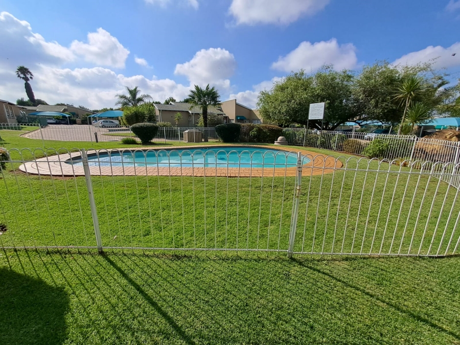 2 Bedroom Property for Sale in Meyersdal Gauteng