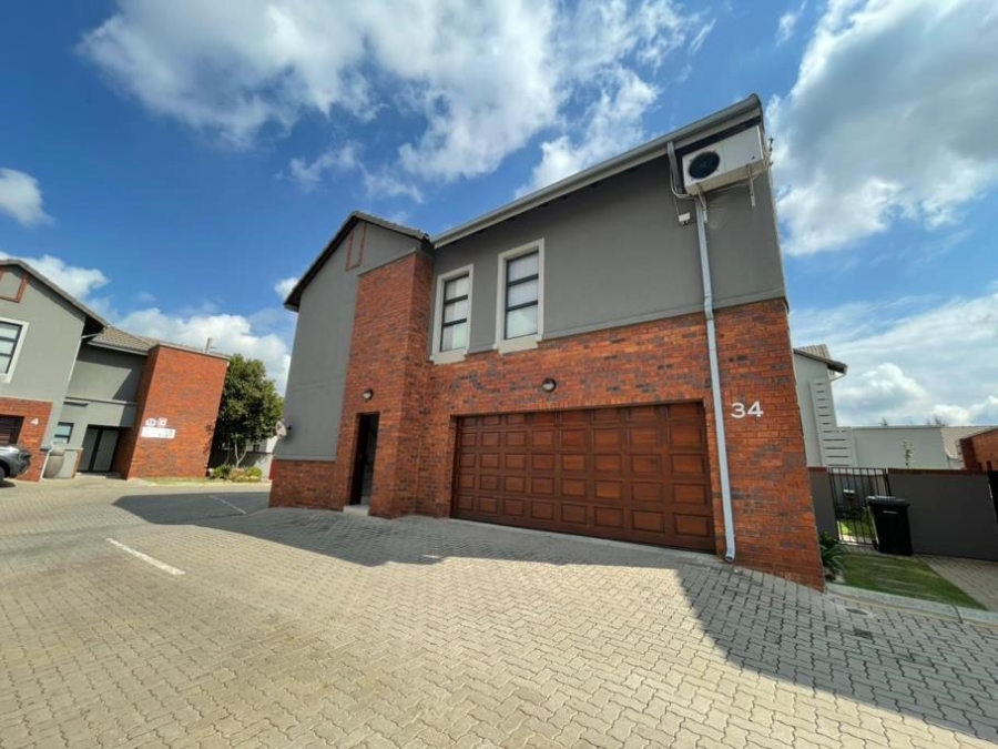 4 Bedroom Property for Sale in Meyersdal Nature Estate Gauteng