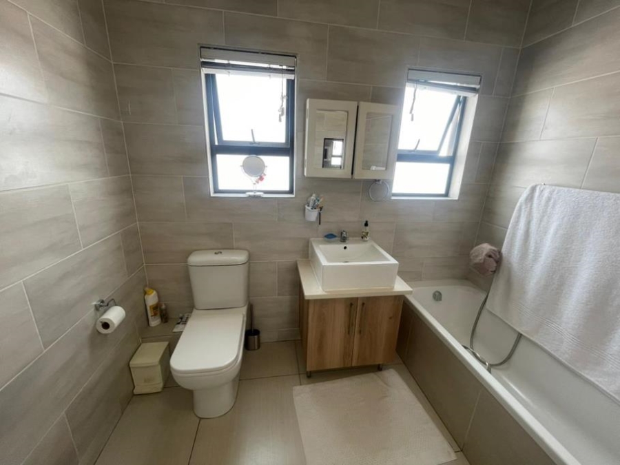 4 Bedroom Property for Sale in Meyersdal Nature Estate Gauteng