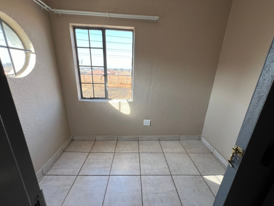 To Let 2 Bedroom Property for Rent in Windmill Park Gauteng