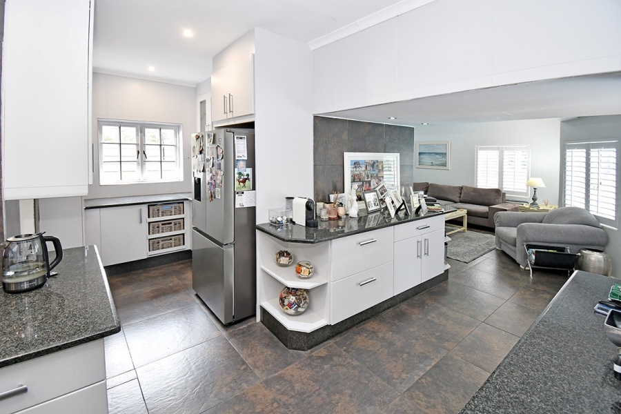 3 Bedroom Property for Sale in Parkmore Gauteng