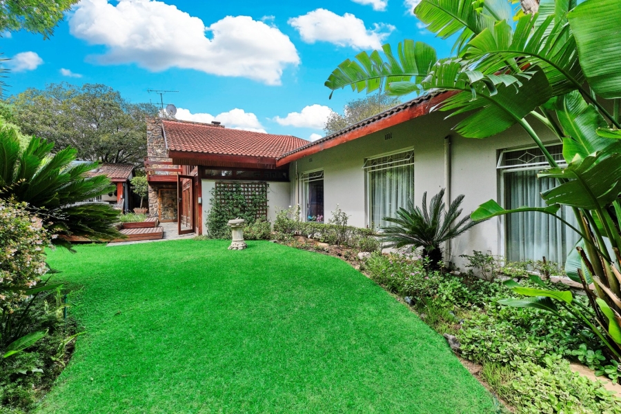 5 Bedroom Property for Sale in Morningside Manor Gauteng