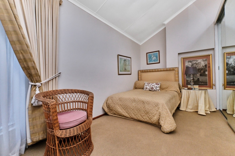 5 Bedroom Property for Sale in Morningside Manor Gauteng