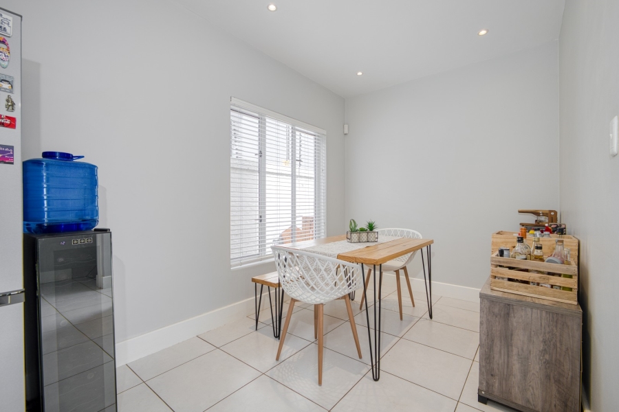 3 Bedroom Property for Sale in Linden Gauteng