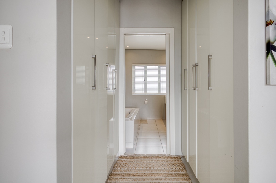 3 Bedroom Property for Sale in Linden Gauteng