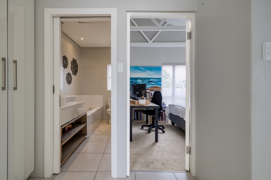 3 Bedroom Property for Sale in Linden Gauteng