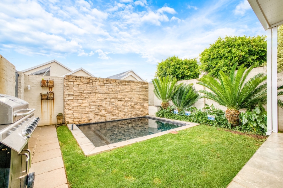 3 Bedroom Property for Sale in Linden Gauteng