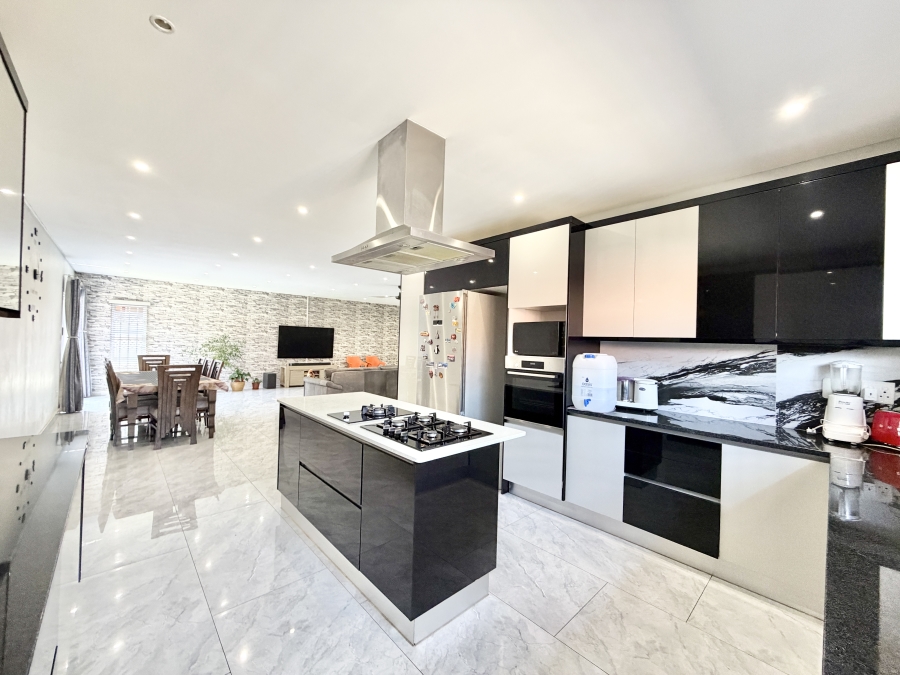 3 Bedroom Property for Sale in Kyalami Hills Gauteng