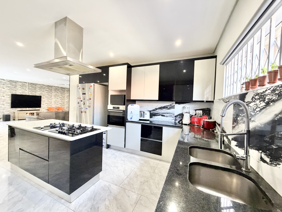 3 Bedroom Property for Sale in Kyalami Hills Gauteng