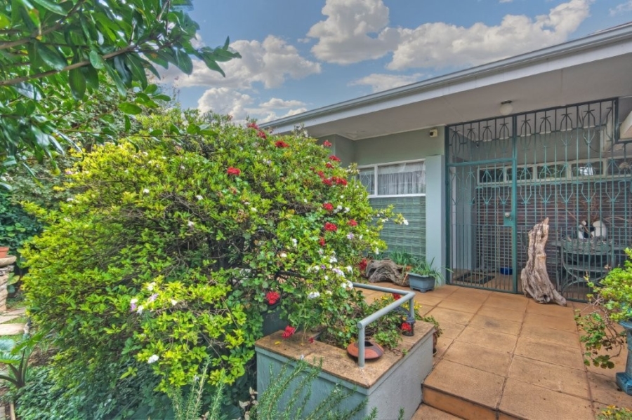 3 Bedroom Property for Sale in Orange Grove Gauteng