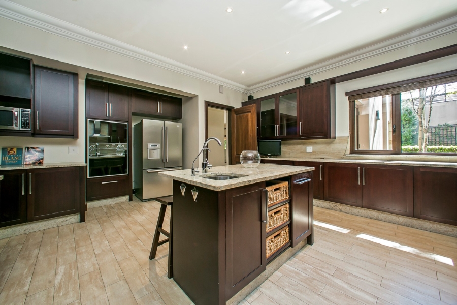 To Let 4 Bedroom Property for Rent in Hyde Park Gauteng