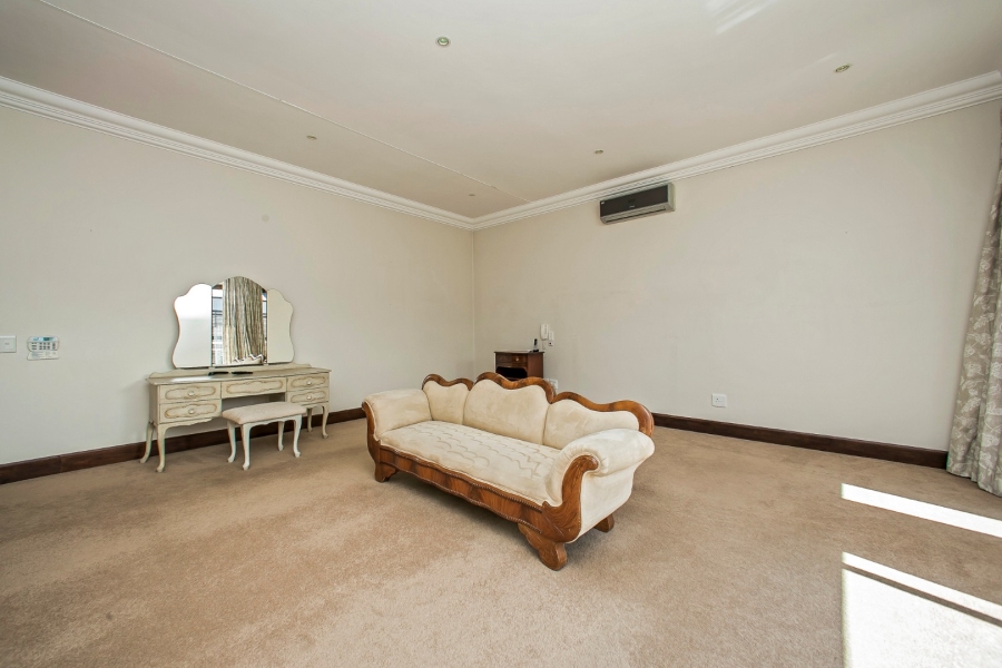 To Let 4 Bedroom Property for Rent in Hyde Park Gauteng