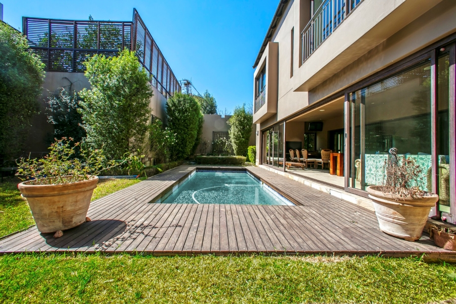 To Let 4 Bedroom Property for Rent in Hyde Park Gauteng