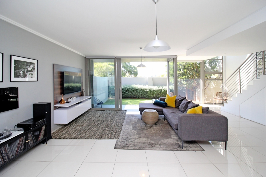 3 Bedroom Property for Sale in Hurlingham Gauteng