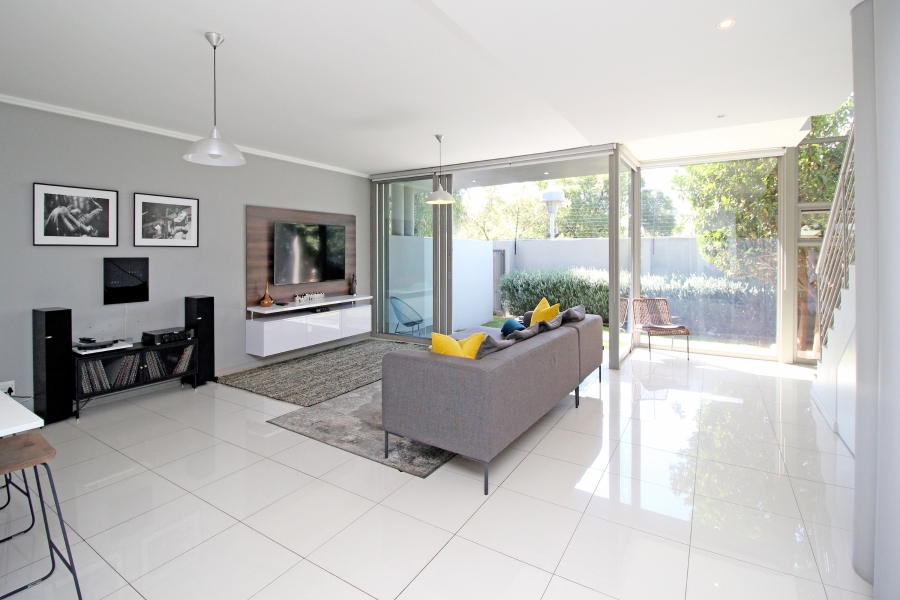 3 Bedroom Property for Sale in Hurlingham Gauteng